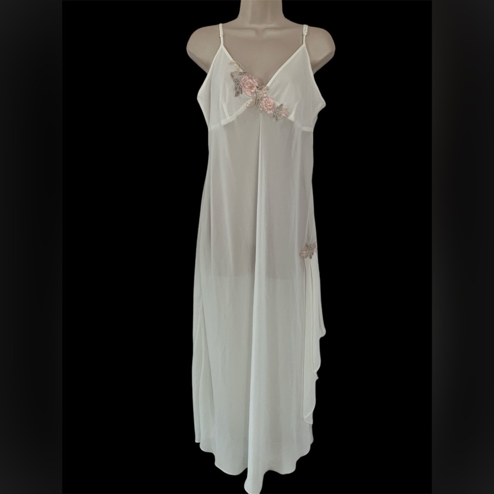 Vintage Delicates Sheer Chiffon Nightgown Floral Appliqué Cream Size Large
